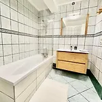 Spacieux 3 A Apartment *